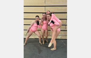 Laurine, Emy; Ema et Sarah. Vice-Championnes de France avec le groupe artistique régional